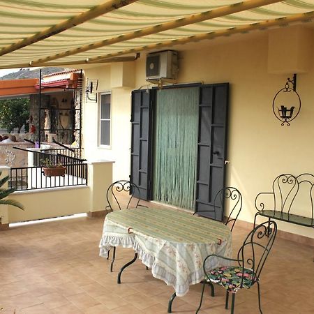 Home With Amazing View Monte SantʼAngelo Exteriér fotografie